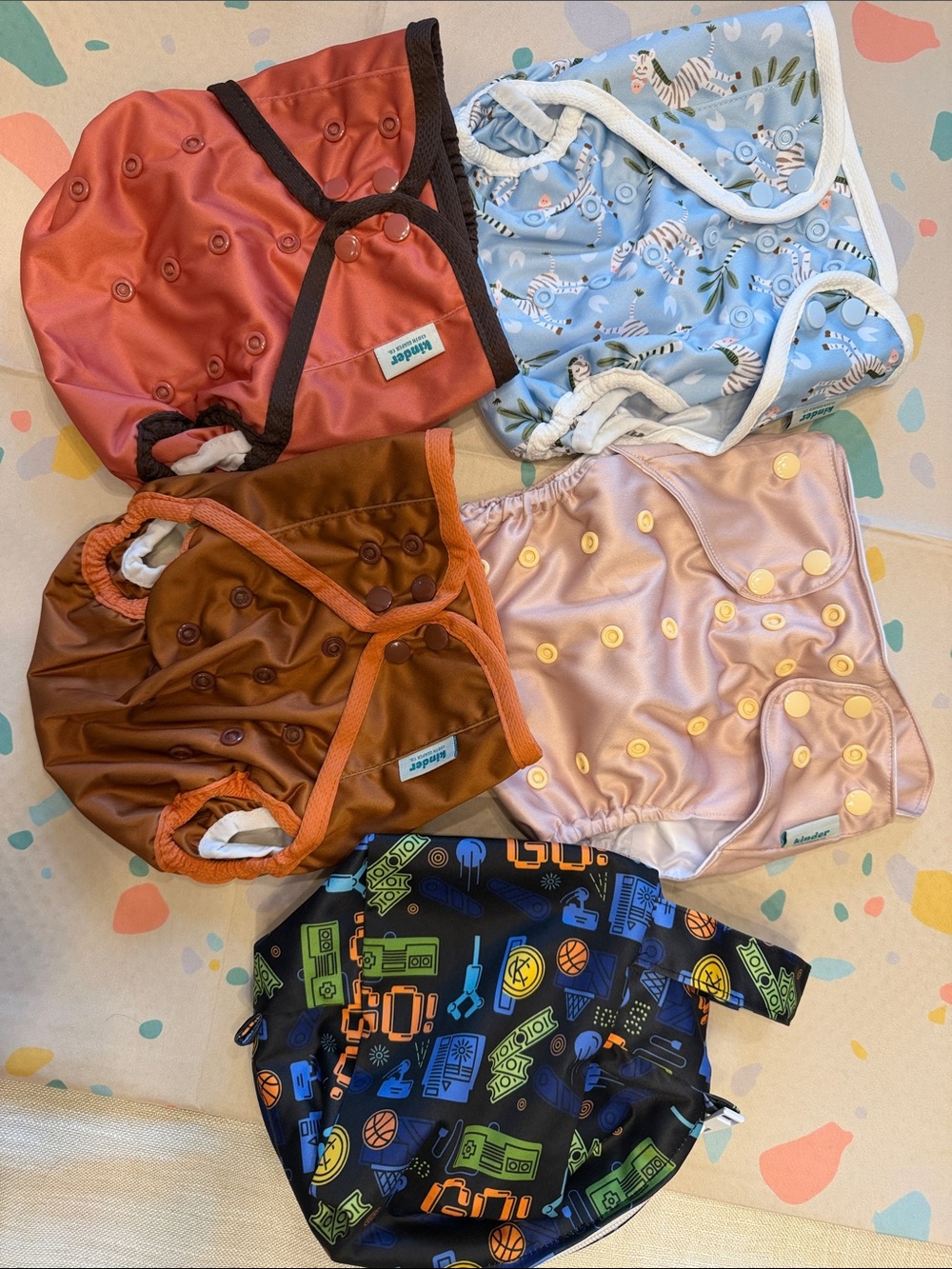 NWOT Kinder diaper cloth covers bundle with wet bag